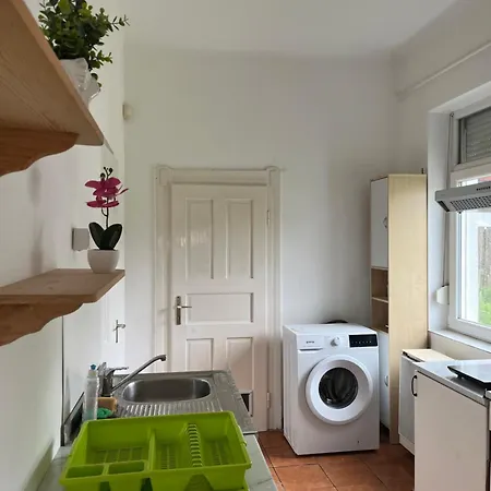 Hideaway House With Garden & Freeparking