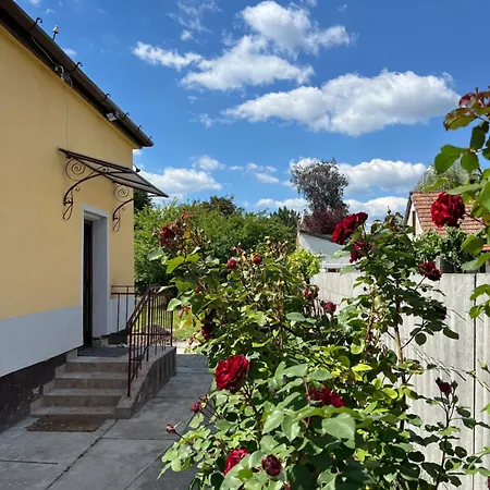 Apartment Hideaway House 01 With Garden & Free Parking Budapest