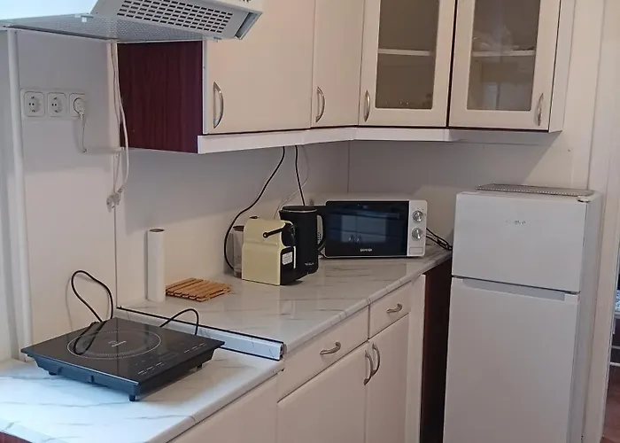 Apartament Hideaway House With Garden & Freeparking